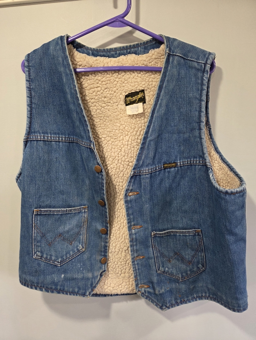 Vintage Wrangler Sherpa Lined XL Denim VestMark on front and back as shown in